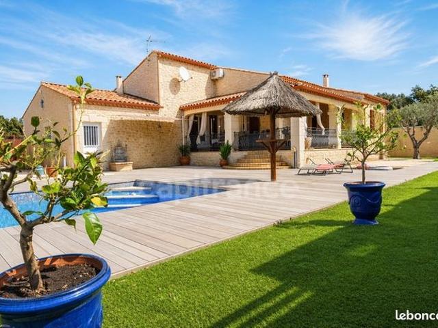 Pavillon 8 pièces 164 m²