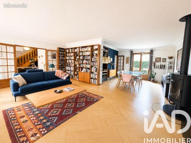 Pavillon 8 pièces 164 m²