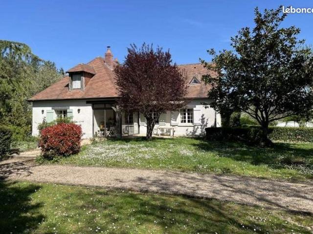Pavillon 8 pièces 165 m²