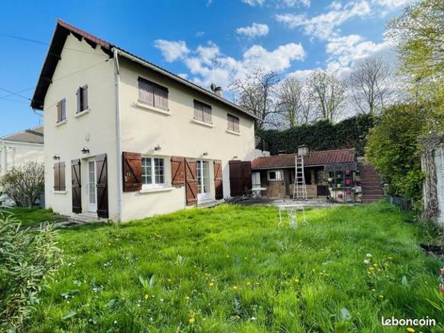 Pavillon 8 pièces 170 m²
