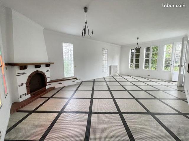 Pavillon 8 pièces 171 m²