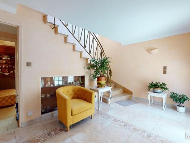 Pavillon 8 pièces 173 m²
