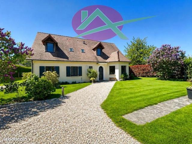 Pavillon 8 pièces 180 m²