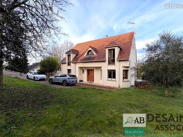 Pavillon 8 pièces 180 m²