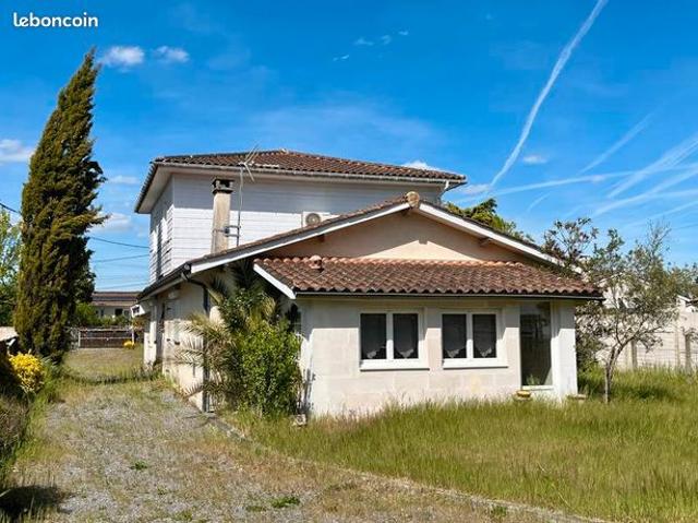 Pavillon 8 pièces 180 m²