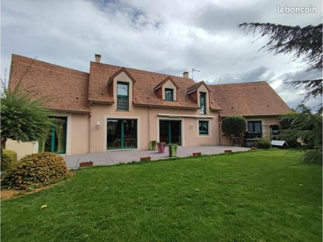 Pavillon 8 pièces 186 m²