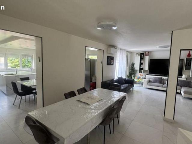 Pavillon 8 pièces 191 m²