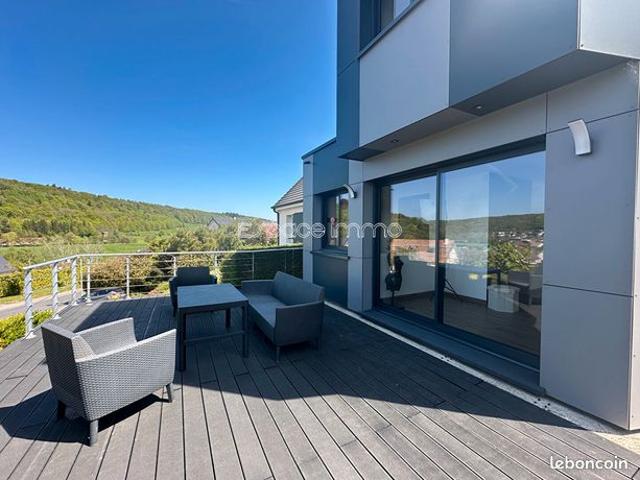 Pavillon 8 pièces 192 m²