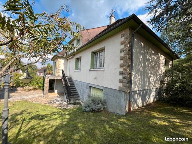 Pavillon 8 pièces 193 m²