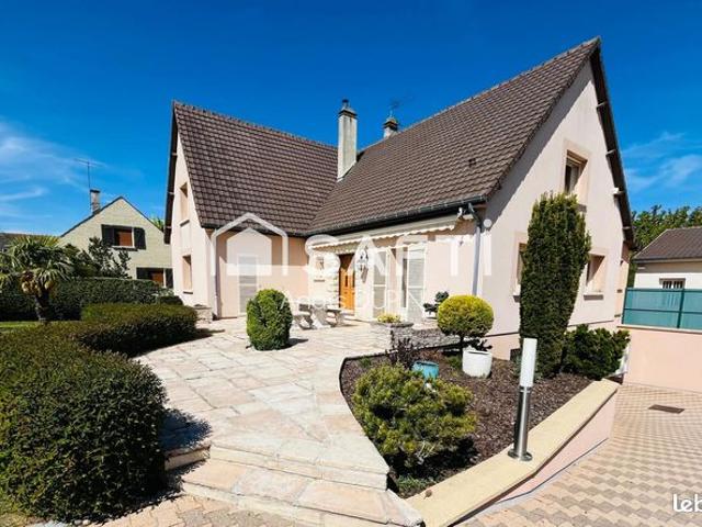 Pavillon 8 pièces 195 m²