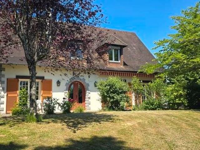 Pavillon 8 pièces 204 m²