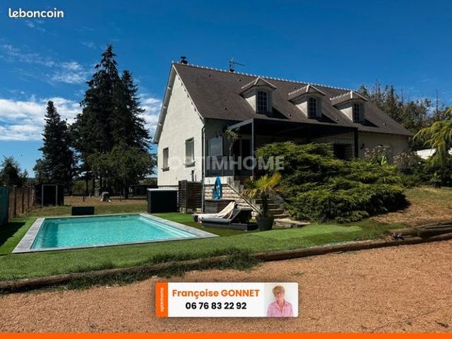 Pavillon 8 pièces 216 m²