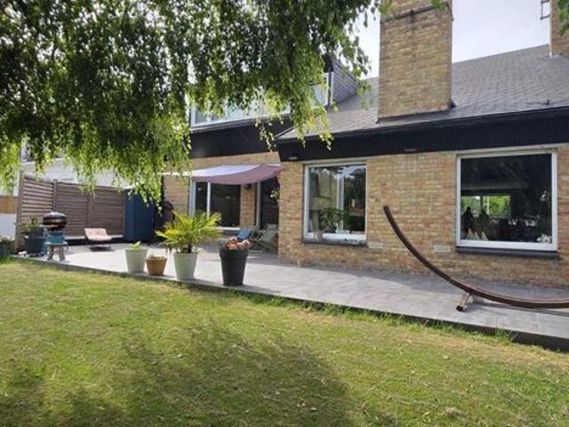 Pavillon 8 pièces 220 m²