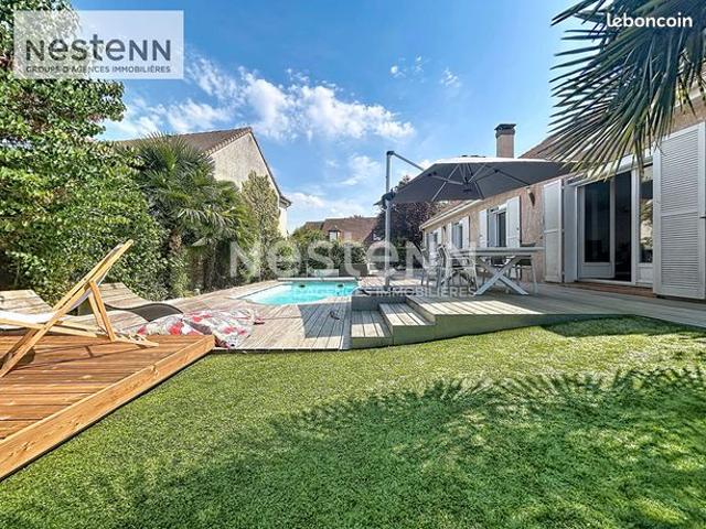 Pavillon 8 pièces 225 m²