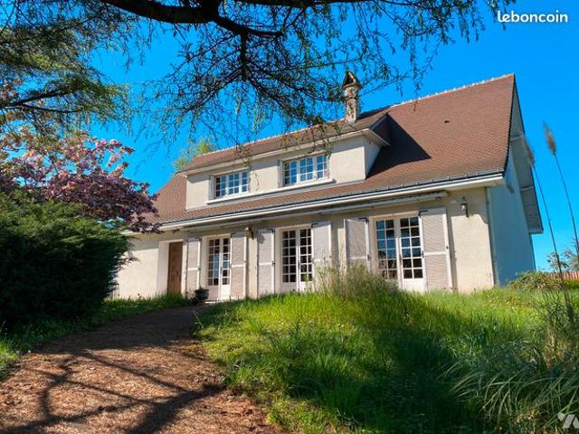 Pavillon 8 pièces 230 m²