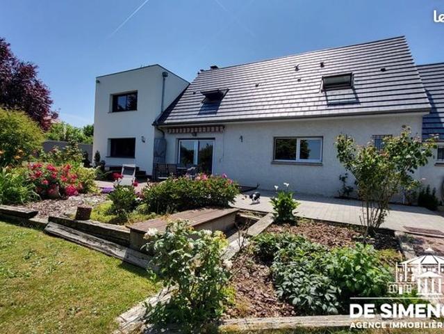 Pavillon 8 pièces 236 m²