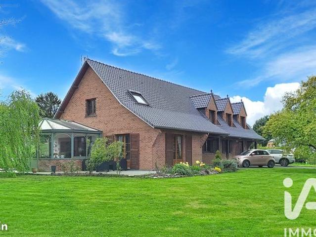 Pavillon 8 pièces 239 m²