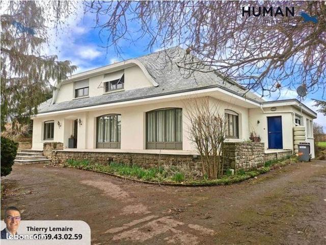 Pavillon 8 pièces 338 m²