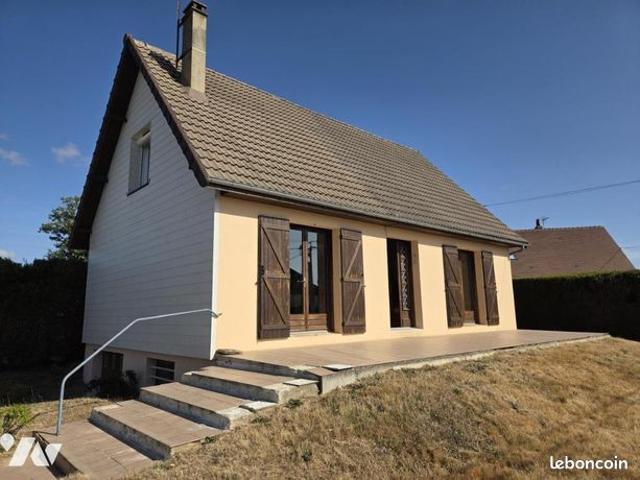 Pavillon 99 m² SENONCHES