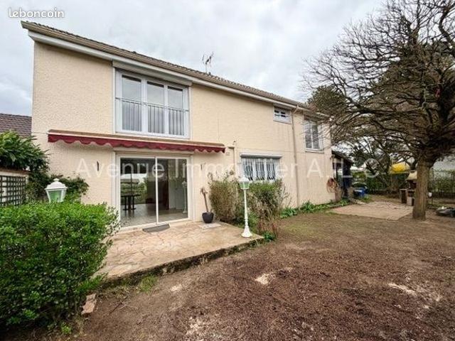 Pavillon 9 pièces 139 m²