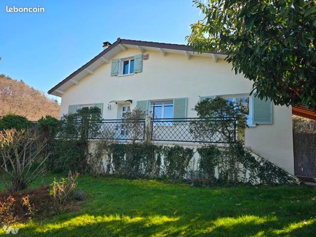 Pavillon 9 pièces 143 m²