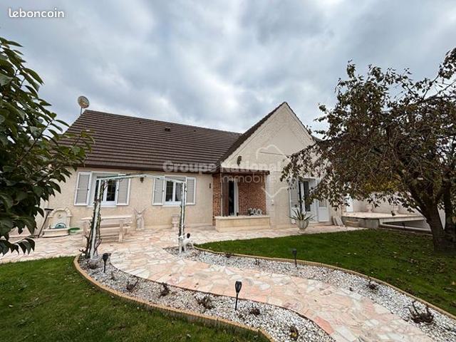 Pavillon 9 pièces 159 m²