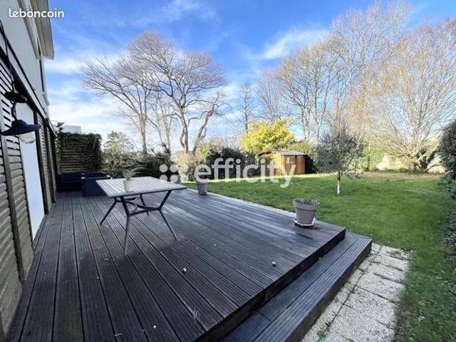 Pavillon 9 pièces 175 m²