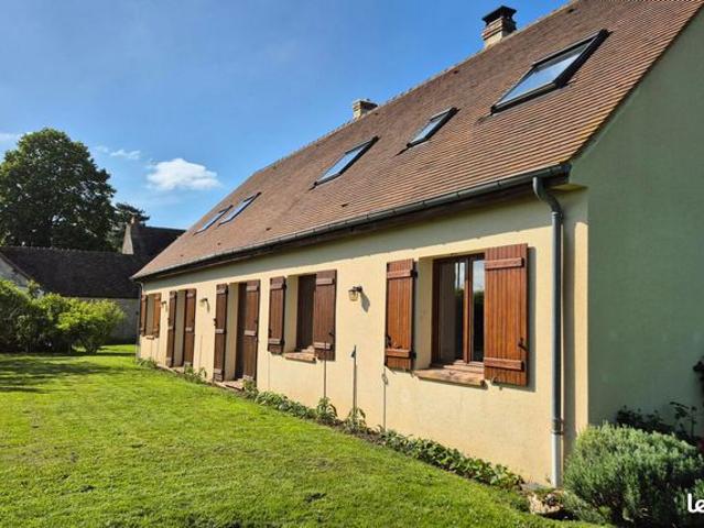 Pavillon 9 pièces 196 m²