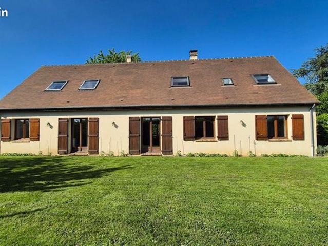 Pavillon 9 pièces 196 m²