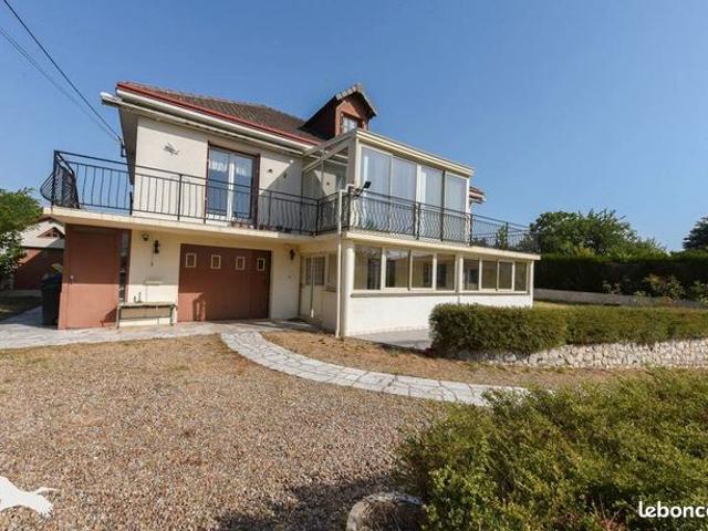 Pavillon 9 pièces 198 m²