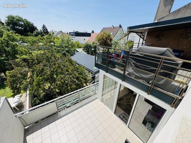 Pavillon 9 pièces 200 m²