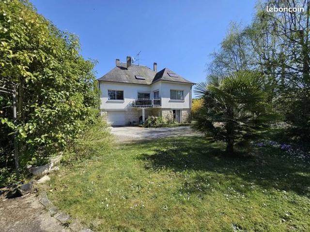 Pavillon 9 pièces 215 m²