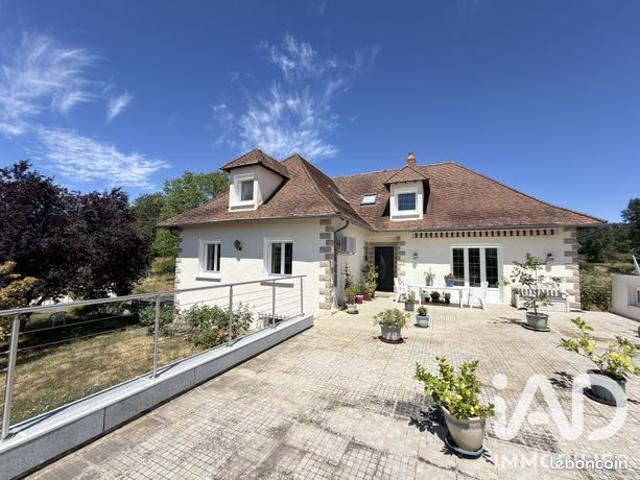 Pavillon 9 pièces 222 m²