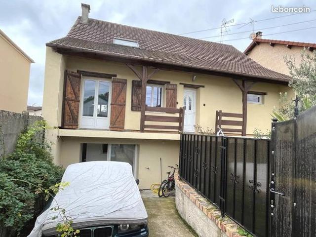 Pavillon 9 pièces 240 m²