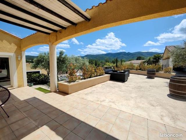 Pavillon 9 pièces 270 m²