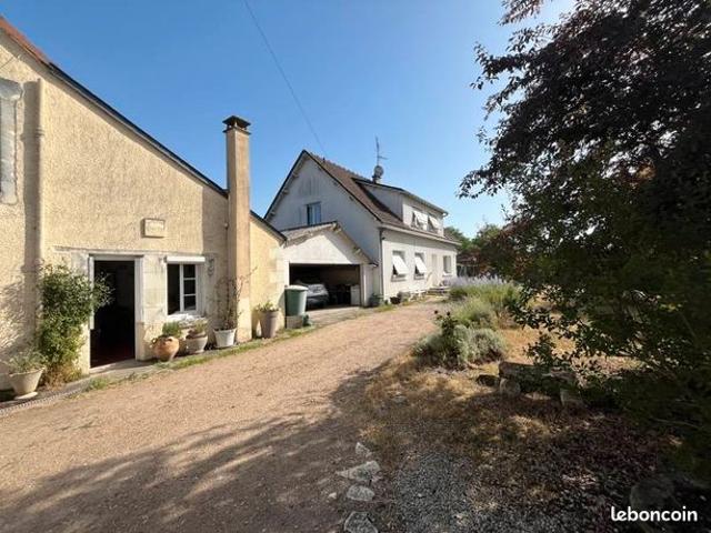 Pavillon 9 pièces 272 m²