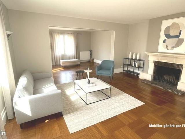 Pavillon 9 pièces 298 m²
