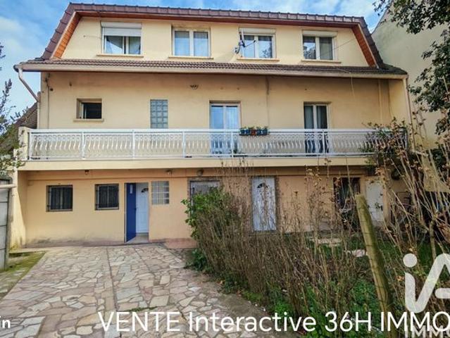 Pavillon 10 pièces 153 m²