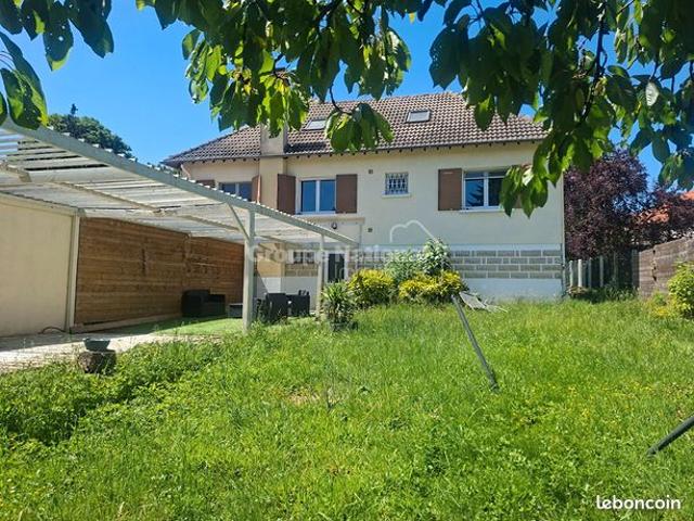 Pavillon 10 pièces 178 m²