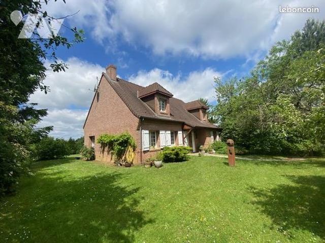 Pavillon 10 pièces 180 m²