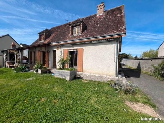 Pavillon 10 pièces 233 m²