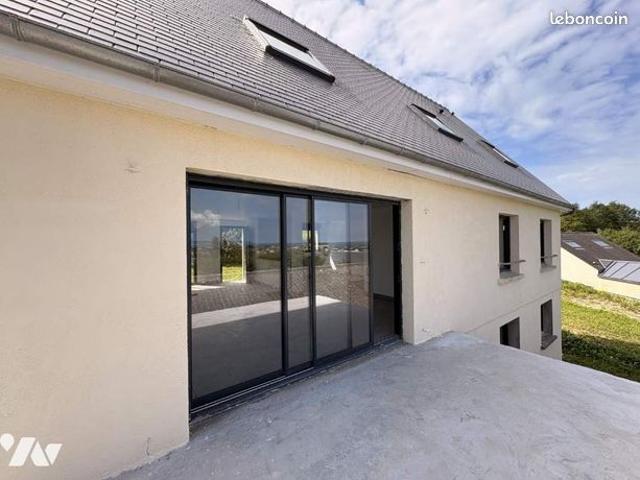 Pavillon 10 pièces 247 m²