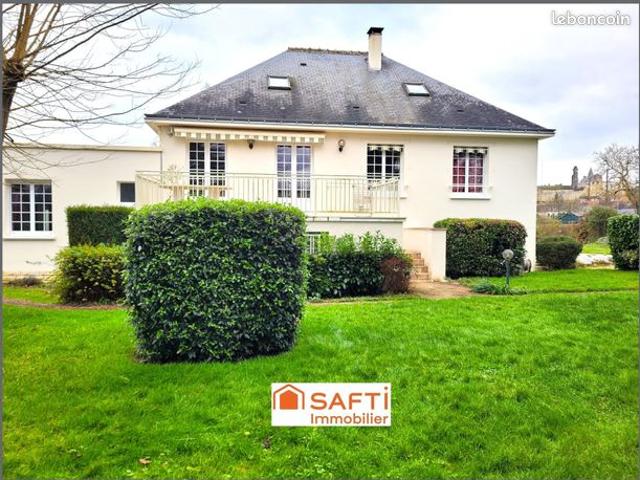 Pavillon 11 pièces 192 m²