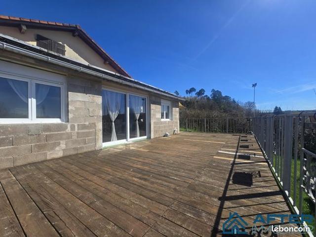 Pavillon 11 pièces 209 m²