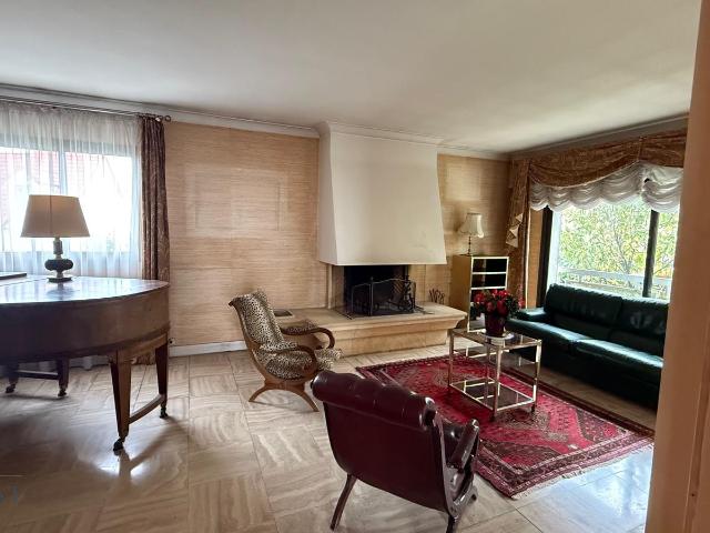 PAVILLON 11 PIECES A 2 MN A PIED RER MITRY LE NEUF EXCLUSIVITE