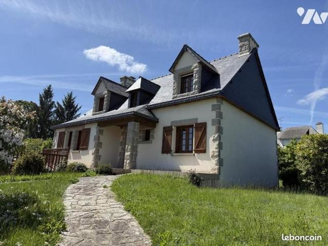Pavillon 141 m² PLESSALA