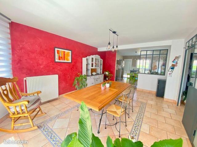 Pavillon 183 m² Moncé en Belin