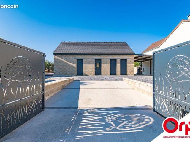 Pavillon 1 pièce 68 m²