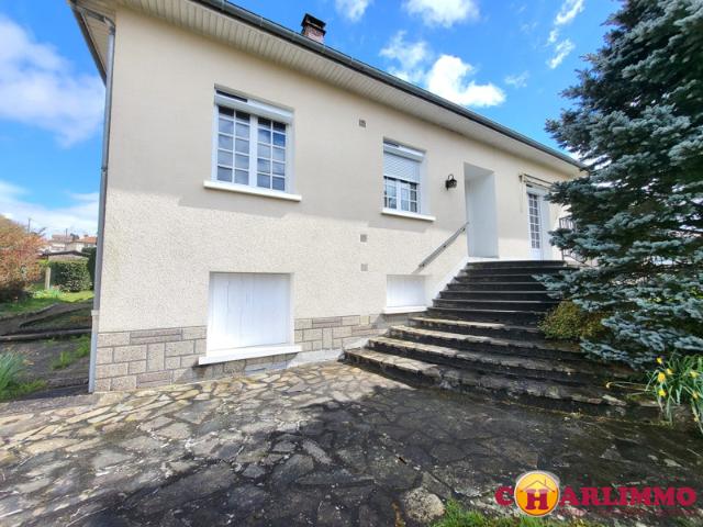 Pavillon traditionnel sur sous sol