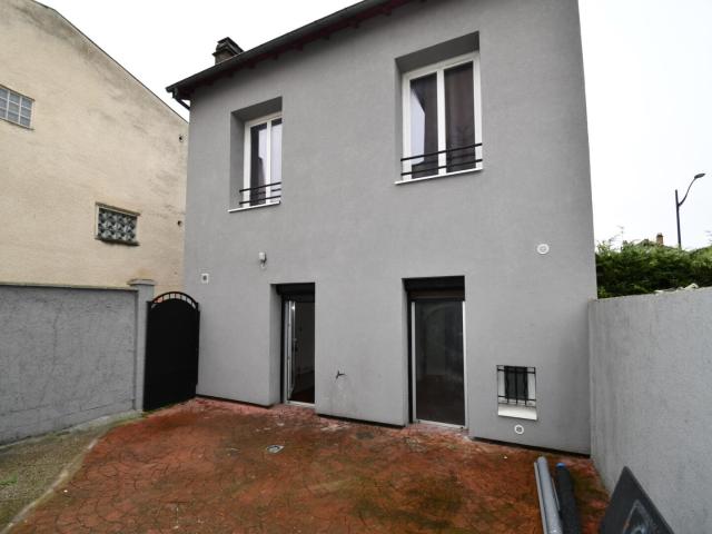 PAVILLON TYPE F6 SECTEUR VICTOR HUGO